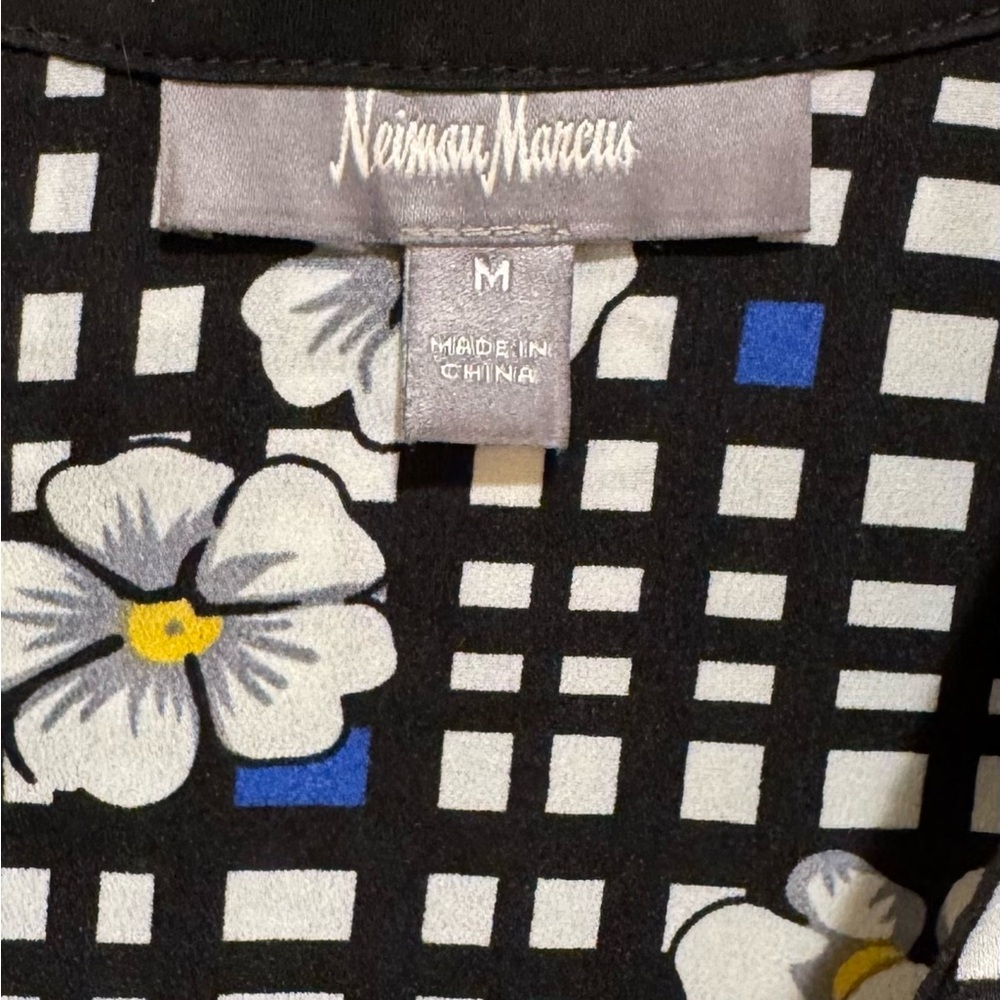 Neiman Marcus Floral Grid Hi Low Sleeveless Blouse Top Medium. NWOT - Picture 4 of 6
